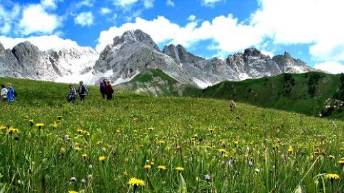 Week-end e inizio settimana fresco. Possibili temporali localmente forti